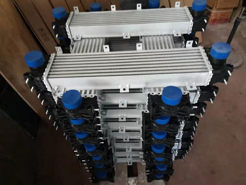 Care este diferența dintre anodizare și galvanizare în tratamentul suprafeței radiatorului din aluminiu?