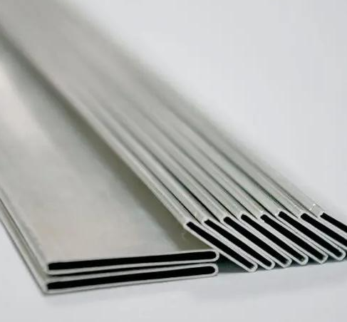 Care sunt aplicațiile specifice ale tuburilor ovale din aluminiu cu laturi plate în radiator?