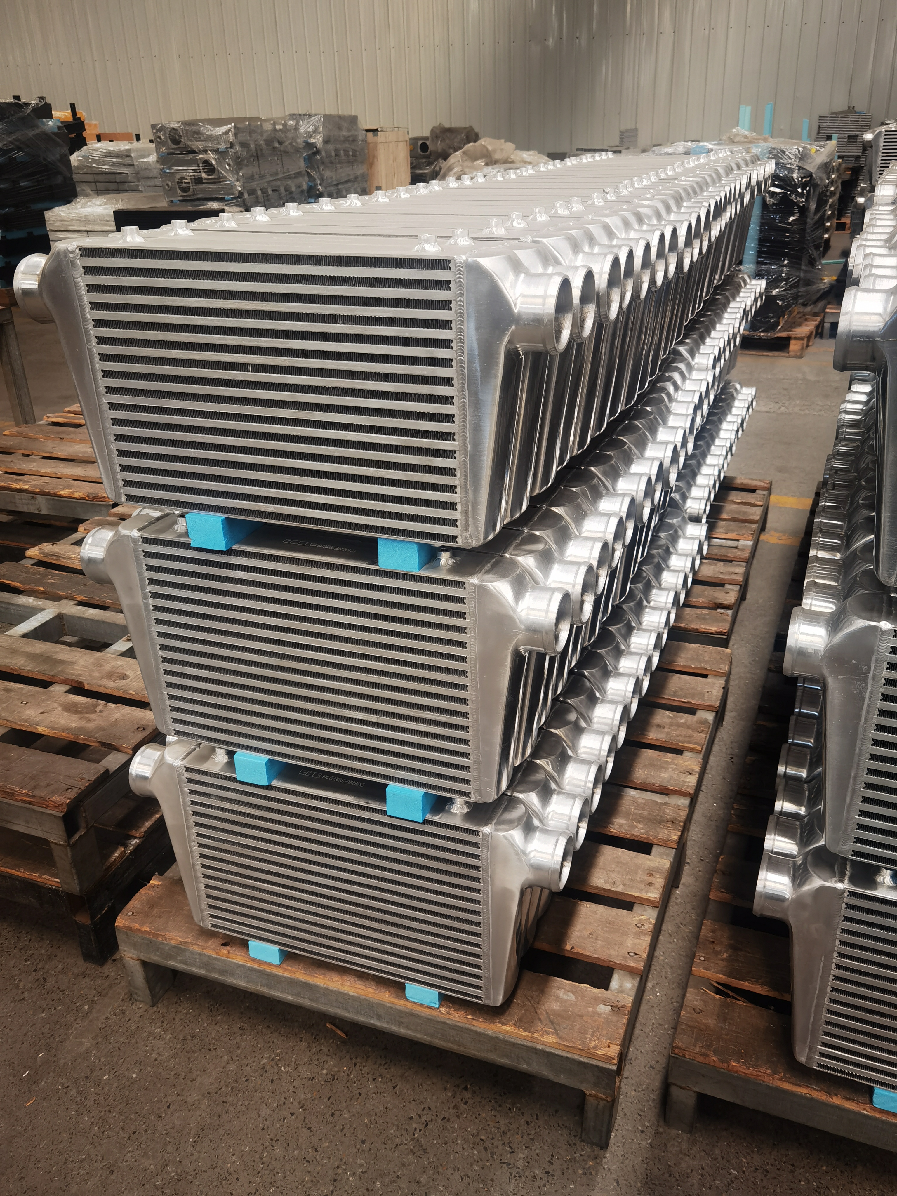 Diferența dintre rezervorul de apă din aluminiu și rezervorul de apă din plastic din aluminiu