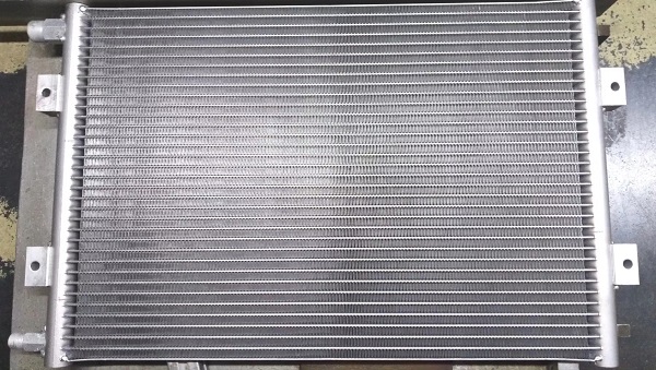 Condensator aer conditionat auto