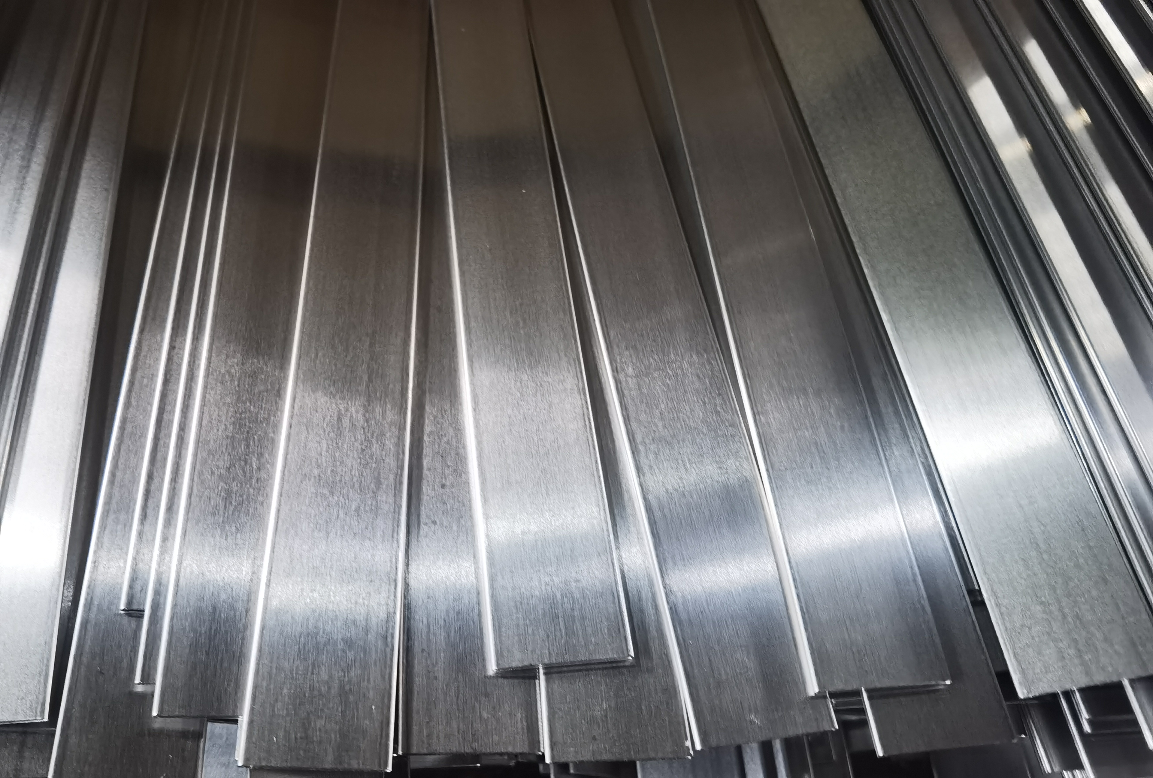 De ce sunt 3003 tuburi de aluminiu indispensabile pentru componentele vehiculelor cu energie noi?
