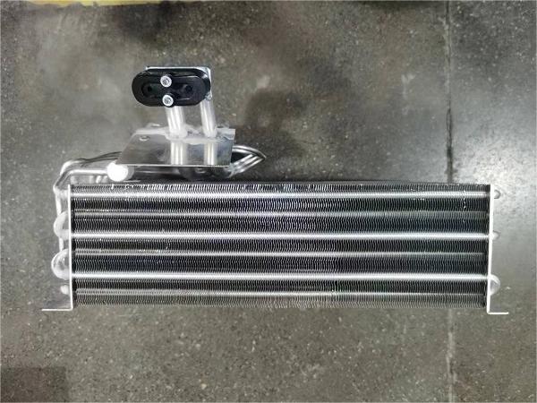 Evaporator de aer conditionat din aluminiu