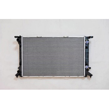 Radiator auto din aluminiu din plastic